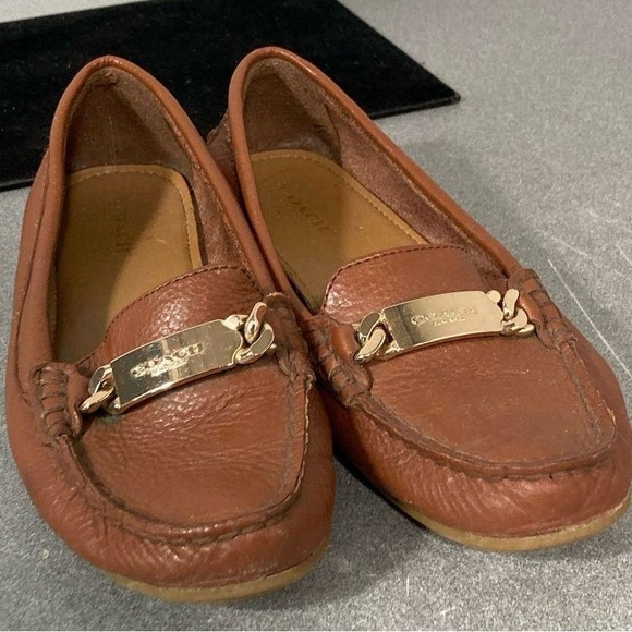 Coach English Tan Leather Driving Loafers With Gold Signature Accent Size 6.5 B - Picture 3 of 10